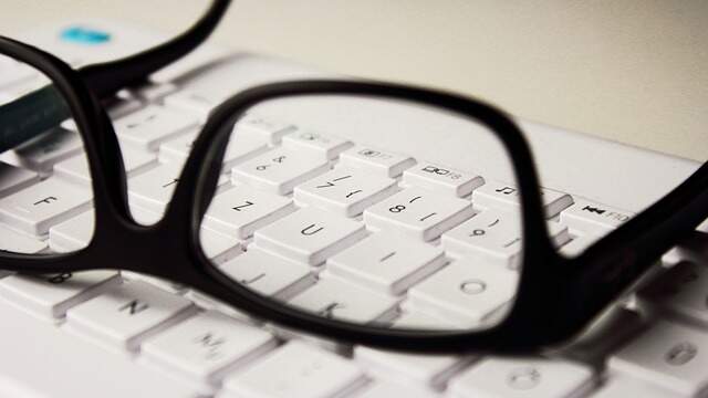 oculos-teclado-leitura